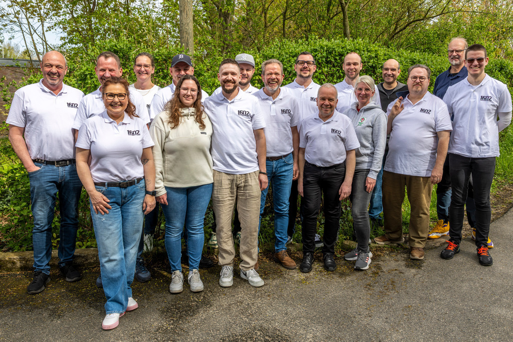 top-top.de 260412-050 | Foto, Video, Fotografie, Videografie, Fotobox, DJ, Discjockey, Musik, Musikbox, Veranstaltung, Photobooth, Amazon, Ebay, Buchtipp, Bestseller, Autor, Verlag, Buch, Wesel, Hamminkeln, NRW, Dinslaken, Rees, Drohne, Hochzeit, Party, Fotobox, Wesel, Fotograf