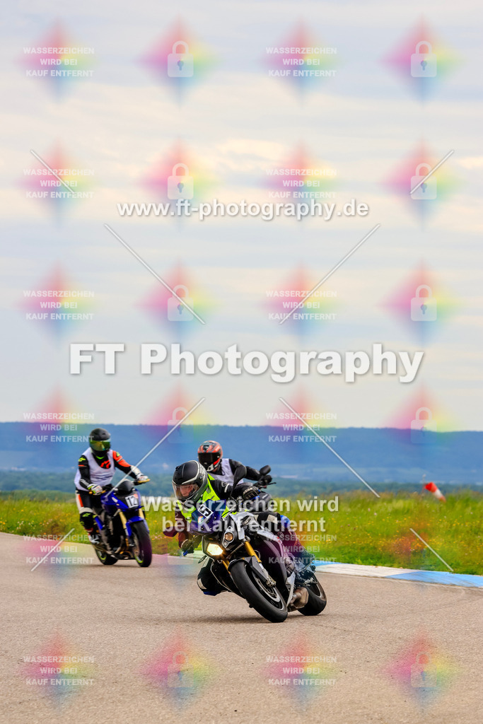 MotoTeam-2971 | Hier findet Ihr Bilder von Touristenfahrten auf der Nürburgring Nordschleife oder von anderen Veranstaltungen die ich besucht habe. Viel Spass beim Durch Schauen 