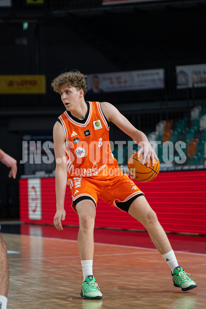Basketball I Herren I Saison 2025-2026 I 2. Bundesliga ProB Nord I 23. Spieltag I RASTA Vechta II - EN Baskets Schwelm I 7883 | Moritz Grüß (8, RASTA Vechta II) - Realisiert mit Pictrs.com
