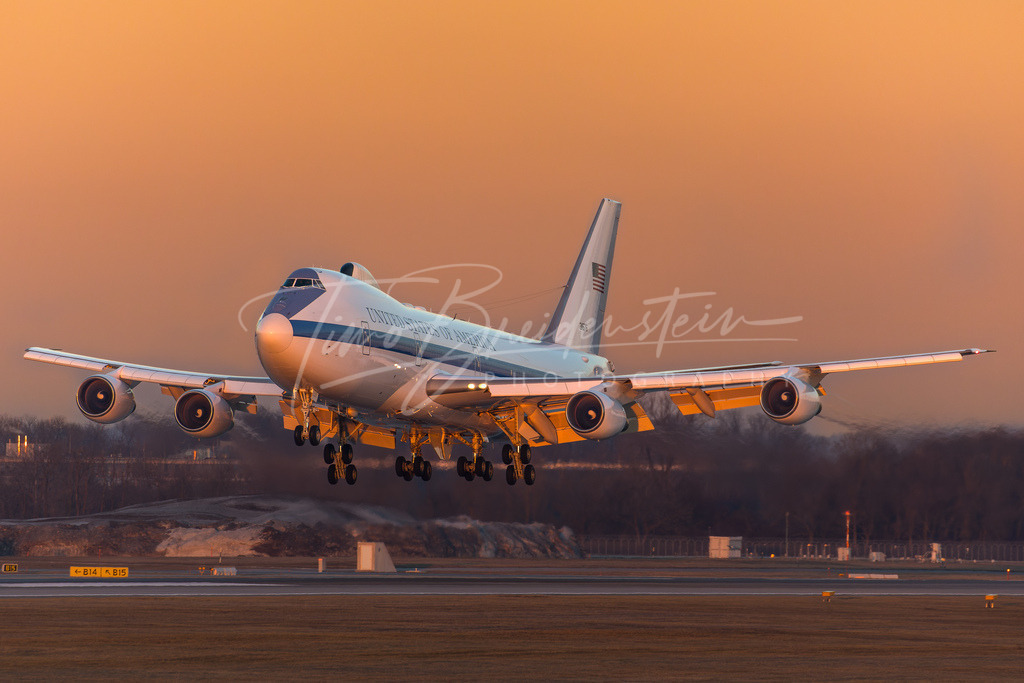 158 | Buy high-quality aviation and travel photography prints by professional photographer Timo Breidenstein. Authentic images, professionally printed, worldwide shipping. - Realisiert mit Pictrs.com