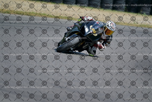 25bt04-0770 | markuskiefer.com - Realisiert mit Pictrs.com