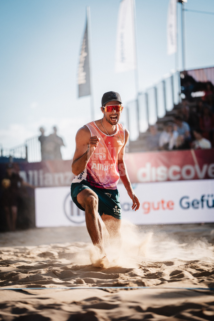 Beachvolleyball | Männer | Allianz German Beach Tour 2025 | Tourstop Düsseldorf | 09.05.2025 | Niklas Held jubelt