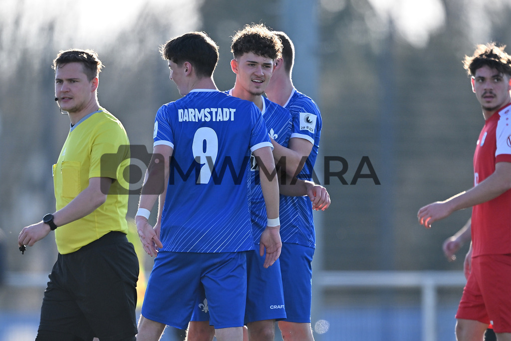 250305_EP__1727 | MWMARA - Realisiert mit Pictrs.com