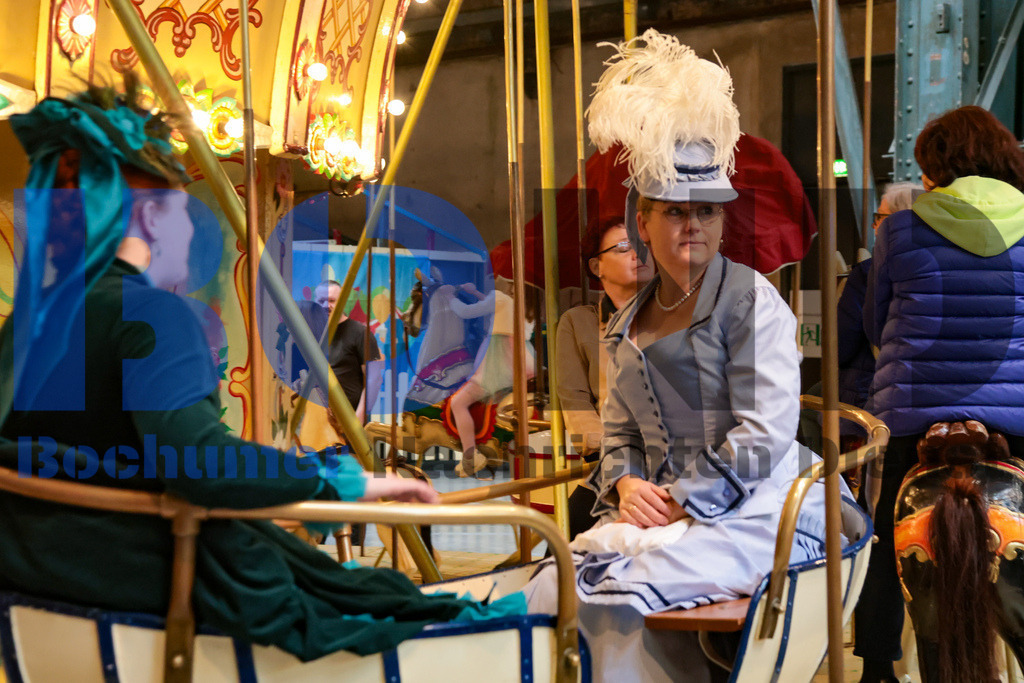 Historischer Jahrmarkt in der Jahrhunderthalle - Steampunk {date} -  | {headline}



(Foto: Sebastian Sendlak / BOND)

 - Realisiert mit Pictrs.com