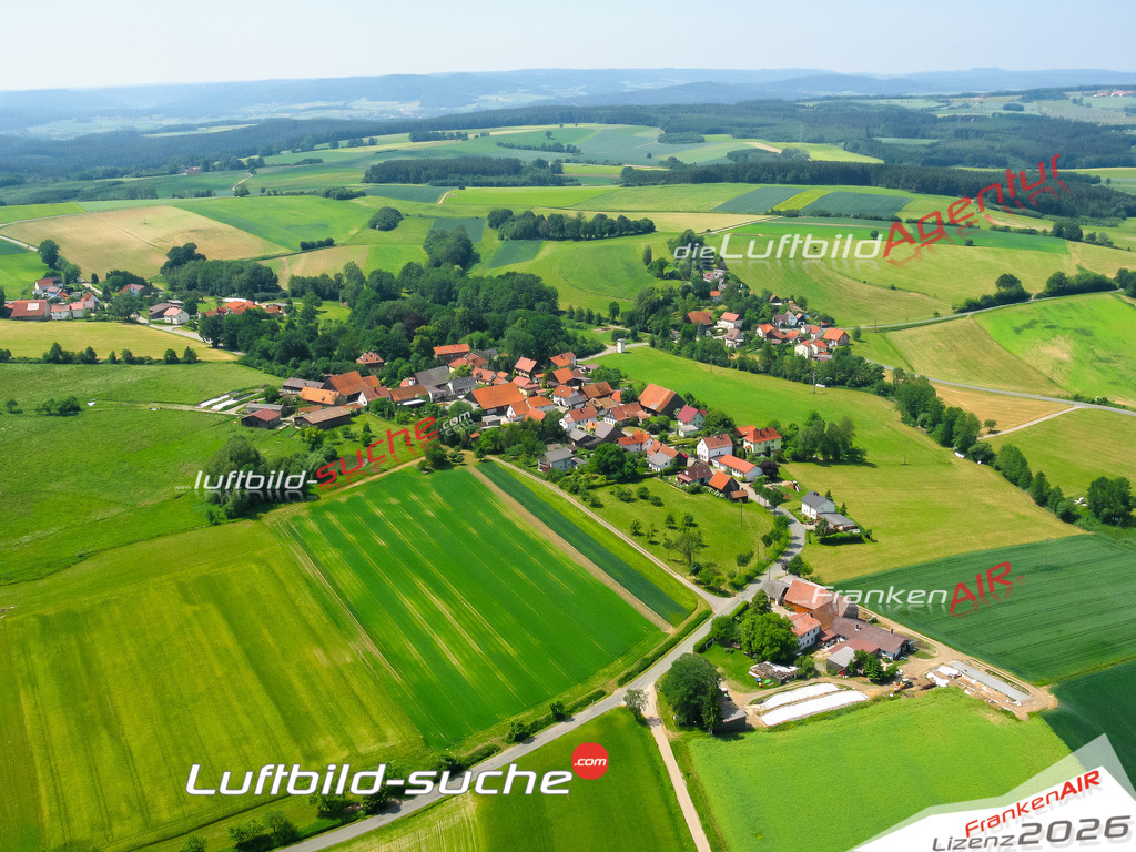 Die Luftaufnahme Weides - Küps wurde vom UL-Flugzeug (keine Drohne) aus fotografiert.Hohe Druck- Auflösung-die Geschenkidee!