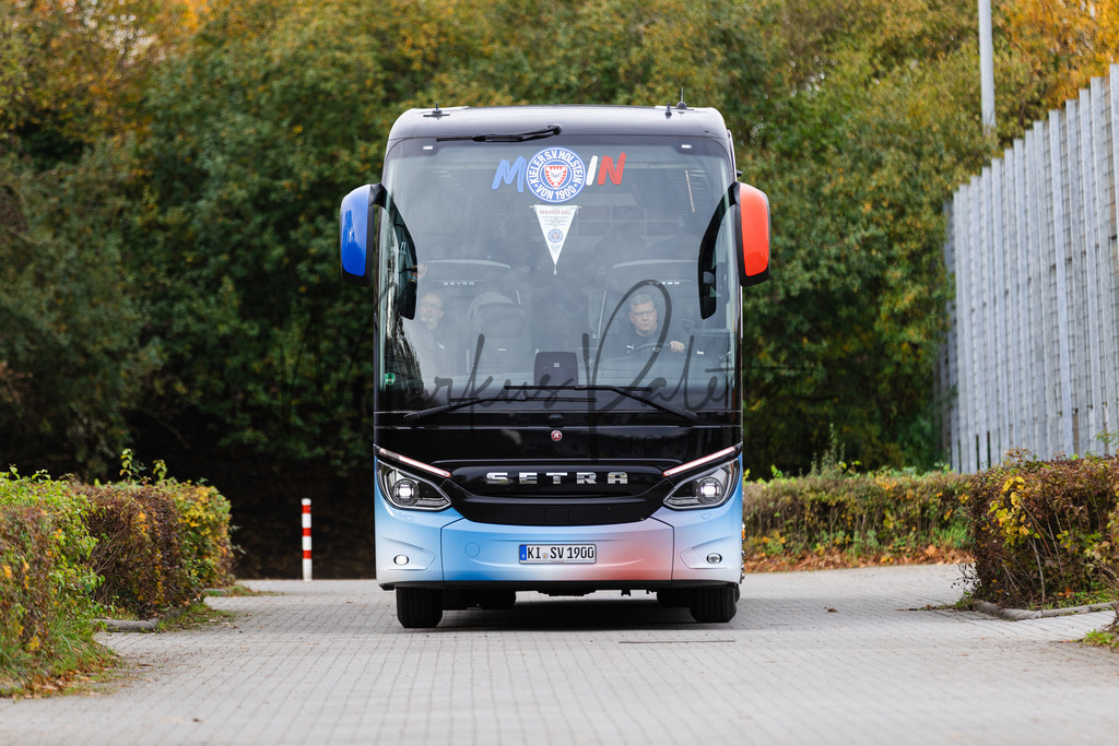 2. Bundesliga, Saison 2025/26, 11. Spieltag: SC Preußen Münster - Holstein Kiel | Münster, 31.10.2025: 2. Bundesliga, 11. Spieltag, Holstein Kiel schwitzt im Sportpark Gievenbeck in Münster an. Foto: sportfotografie.ms | Markus Paletta - Realisiert mit Pictrs.com