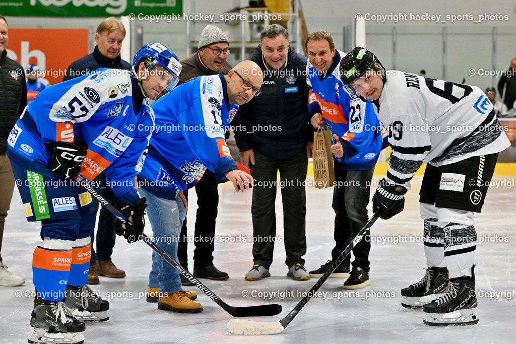 ESC Sparkasse Steindorf vs. LE Kings | #57 Wilfan Franz ESC Steindorf, #69 Rennhofer Wolfgang LE Kings, Udo Bergner Sparkasse Feldkirchen, Sektionsleiter ESC Steindorf hans Tschernutter, Kärntner Eishockey Präsident Michael Herzog Löschnig, Bürgermeister Steindorf Georg Kavalar, Vizebürgermeister Steindorf Gotthard Hatberger, Gerhard Greimer Sparkasse Feldkirchen, ESC Sparkasse Steindorf vs. LE Kings, ESC Sparkasse Steindorf vs. LE Kings am 01.11.2025 in Steindorf (Ossiachersee Halle), Austria, (Photo by Bernd Stefan)