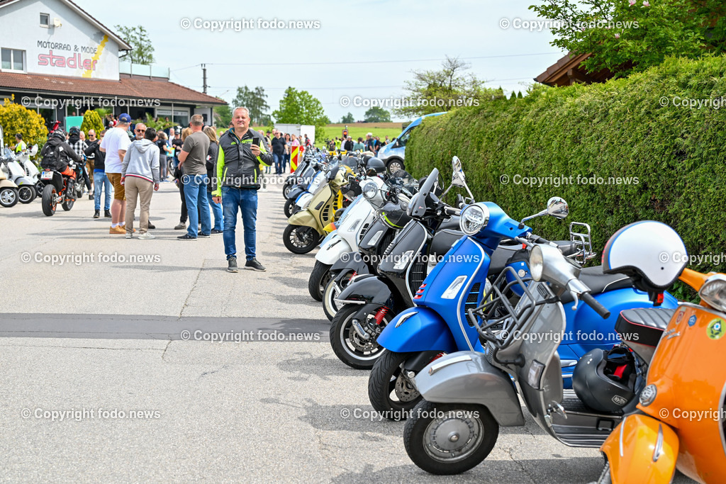 Lets Vespa togehter_ Neuhofen_ 05.05.2024-44 | 05.05.2024, Neuhofen, Kremsmuenster, AUT, Lets Vespa togehter 2024, Vespatreffen, im Bild Teilnehmer Vespatreffen, Motorsport Stadler
