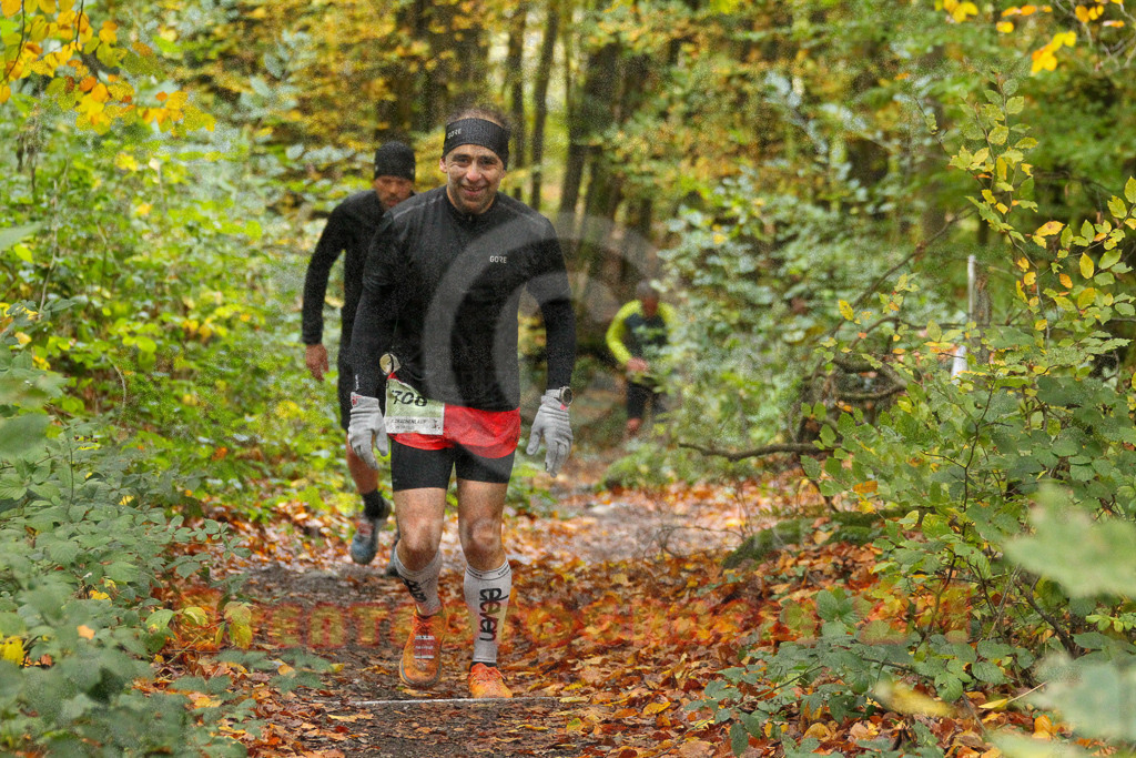 251026_1256_EV4_6145 | Sportfotografie im Rhein-Sieg Kreis, Köln, Bonn, NRW, Rheinland Pfalz, Hessen, etc. Unser Tätigkeitsfeld umfasst den Laufsport vom Volkslauf über den Marathon, Duathlon, Triathon bis zum Ultralauf wie Kölnpfad Ultra oder Schindertrail.