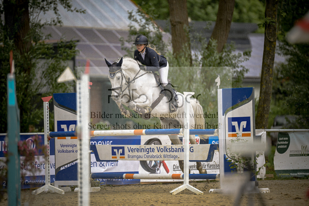 20240505-DOS_9688 | Entdecke hochwertige Reitturnierfotos von Foto Oger. Professionell, emotional und authentisch – jetzt Lieblingsmomente im Shop bestellen.Deutschlandweite Turnierfotografie. - Realisiert mit Pictrs.com