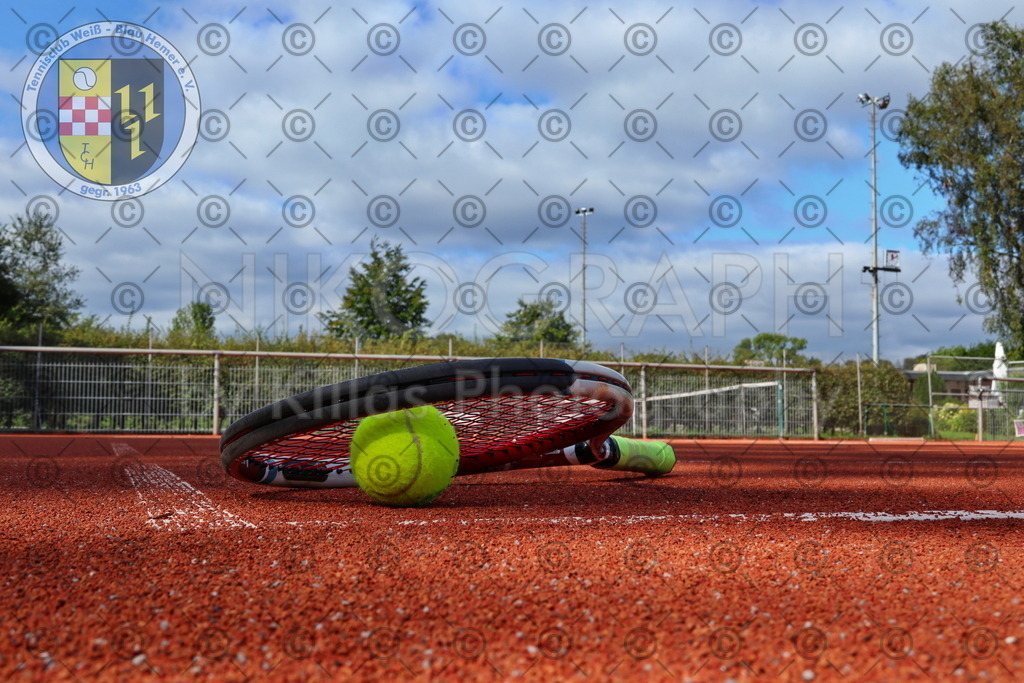 Tennisplatz | Nikograph by Killas.Photography - Ihr Photo-Designer aus Iserlohn. Bei mir erhalten Photographie und IT-Dienstleistungen zu fairen Konditionen. Bei Nikograph.eu finden Sie Wandbilder, Kalender, Photomagnete und viele weitere Photogeschenke.