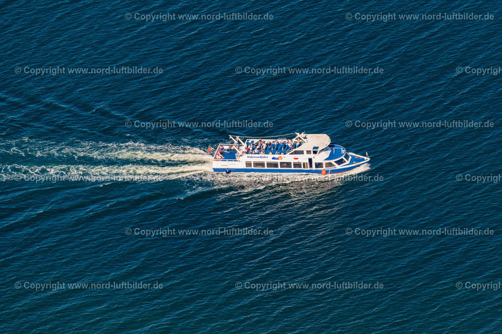 Wismar_Ms_Hanseat_Adler_Schiffe_ELS_6018100822 | HANSESTADT WISMAR 10.08.2022 Passagier- und Fahrgastschiff Reederei Adler Schiffe " MS Hanseat " in Hansestadt Wismar im Bundesland Mecklenburg-Vorpommern, Deutschland. // Passenger ship Reederei Adler ships " MS Hanseat " in Hanseatic City of Wismar in the state Mecklenburg - Western Pomerania, Germany. Foto: Martin Elsen