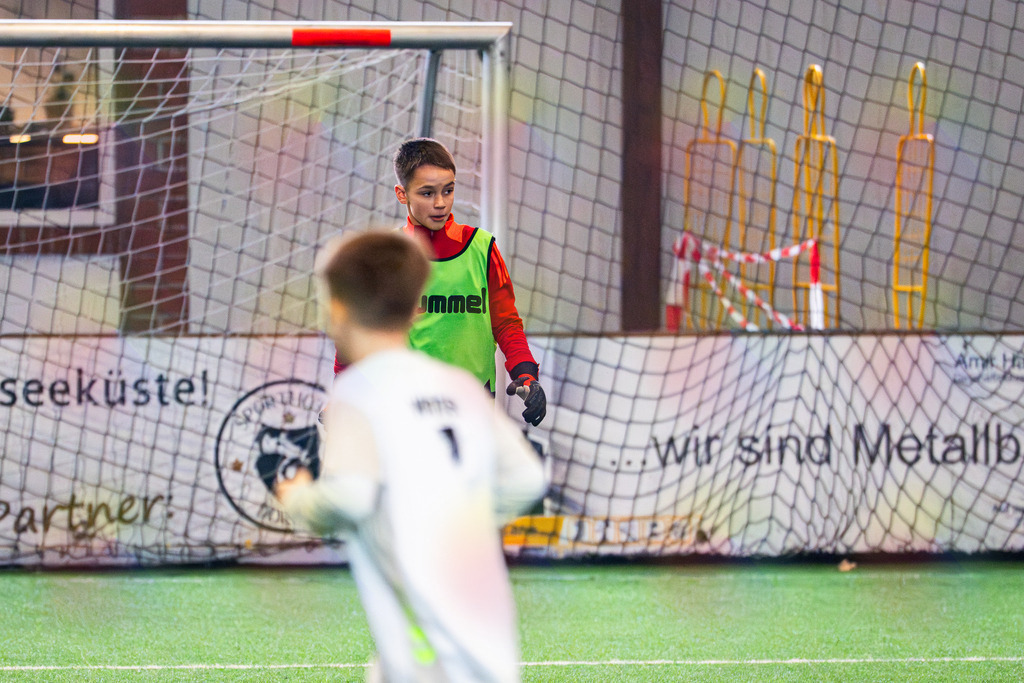 _BLR9819 | Professionelle Fußball- und Sportfotografie. Spielbilder online ansehen und kaufen – Einzelbilder oder komplette Galerien in hoher Qualität. - Realisiert mit Pictrs.com
