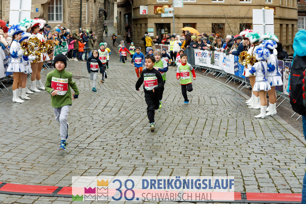 400m AOK Junior Cup | 3 Koenigslauf 2024 400m AOK Junior Cup - Realisiert mit Pictrs.com