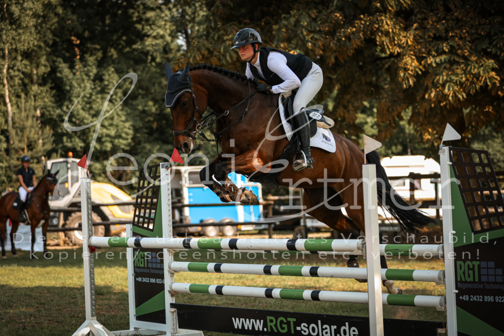 14.FrPfL00009 | Leoni Ertmer Photography - Realisiert mit Pictrs.com