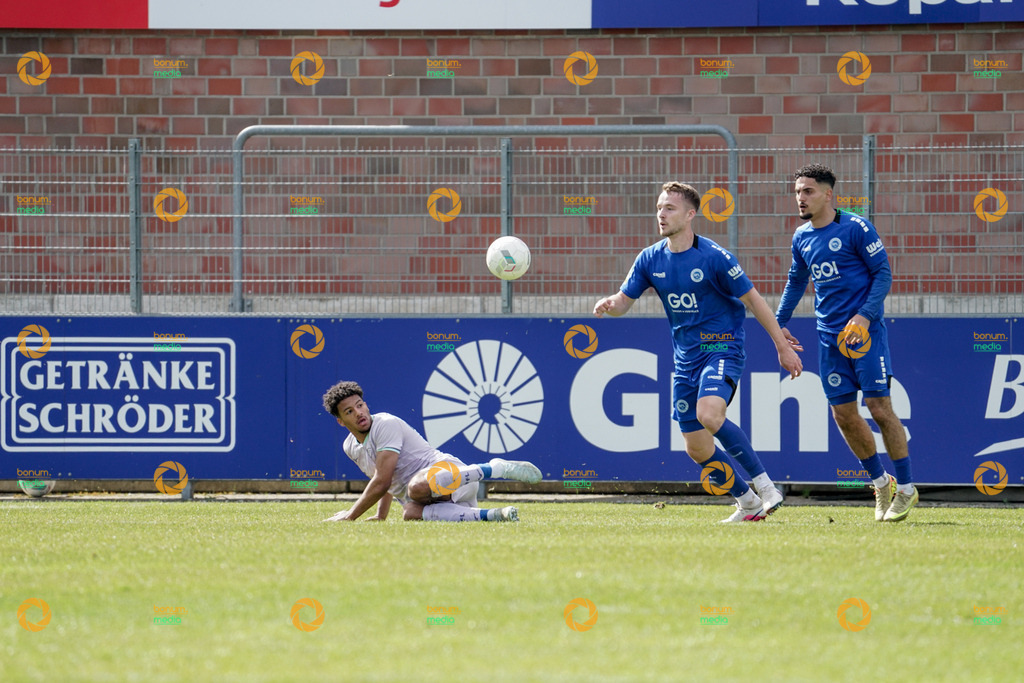 VfL Sportsfreunde Lotte vs. VfL Bochum II U23 - Regionalliga West - 28. Spieltag 2026 | Louis Hiepen, 3 - Realisiert mit Pictrs.com