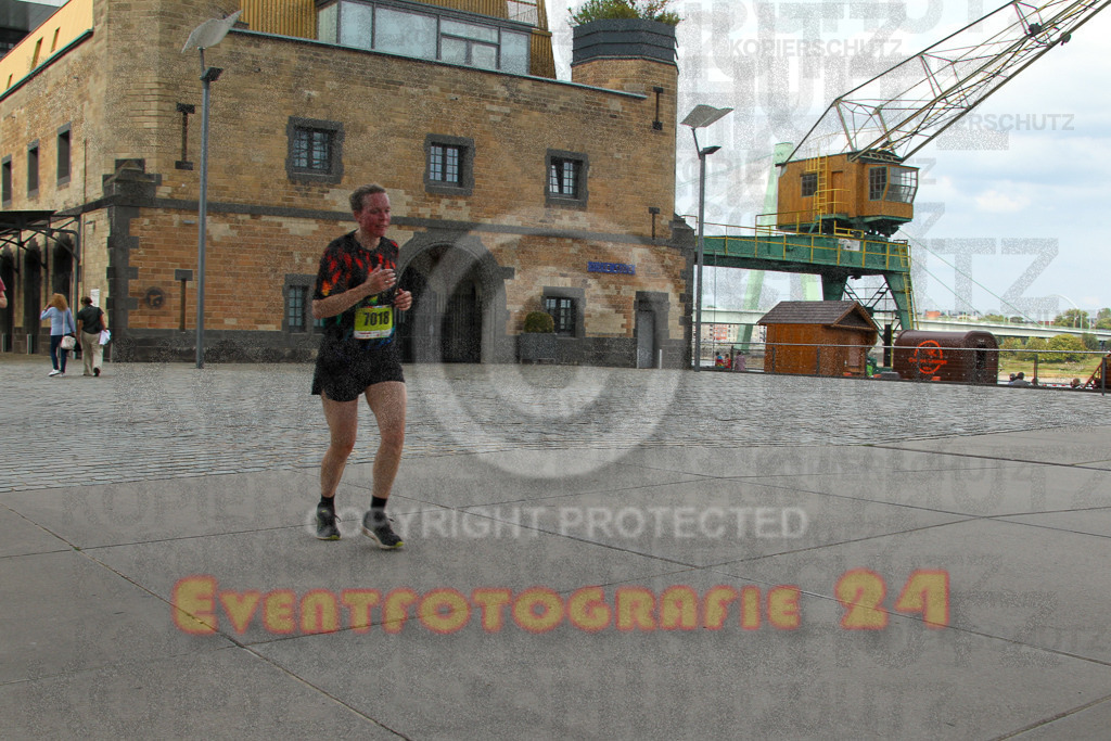 250920_1531_EV4_9034 | Sportfotografie im Rhein-Sieg Kreis, Köln, Bonn, NRW, Rheinland Pfalz, Hessen, etc. Unser Tätigkeitsfeld umfasst den Laufsport vom Volkslauf über den Marathon, Duathlon, Triathon bis zum Ultralauf wie Kölnpfad Ultra oder Schindertrail.