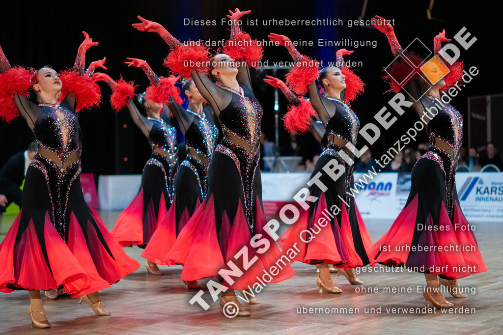 20250118-10686 | Hier finden Sie Tanz Bilder vom Latein und Standard Formationen tanzen. Sportbilder vom Tanzsport. Schöne Fotos und von Weltmeisterschaft, Europameisterschaft, Bundesliga, Regionalliga, Oberliga und Landesliga sowie von GOC Stuttgart, DanceComp, WM Bremen