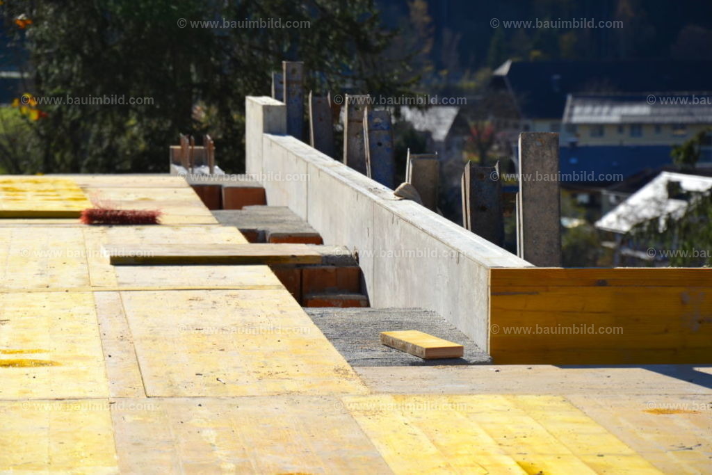 bib-lg04-betonarbeiten-decken-0636 | Nach LV-Leistungsgruppen sortierte Detailfotos über den Bau eines Hauses. Alle Hausbau-Bilder direkt vom Urheber und Autor der Website Haus-Selber-Bauen.com