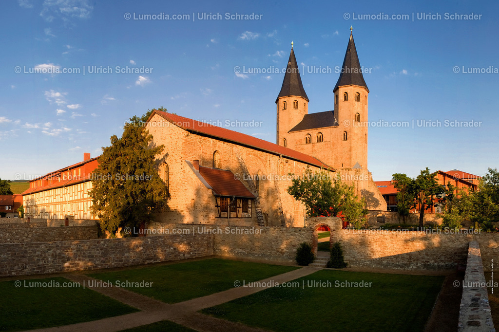 100491-3374 - Gärten im Kloster Drübeck | Stockfoto und Bilderpool mit Bildmaterial aus Deutschland, dem Harz, Halberstadt, Quedlinburg, Wernigerode und weltweit. Qualitativ hochwertige und professionelle Fotos anschauen und kaufen. - Realisiert mit Pictrs.com