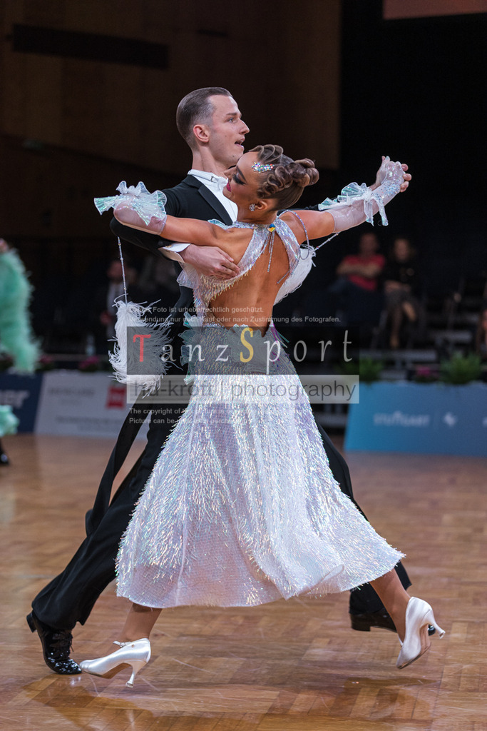 20250819_WDSF-Open-RS-Std_0758 | Tanzsportbilder, Standardtanz, Lateintanz, WDSF, DTV, LTVB, dancecomp, goc, hessen tanzt, blaues band der spree, walzer, tango, wiener walzer, slowfox, quickstepp, samba, rumba, cha-cha-cha, paso doble. jive, hd-kroft photography, turniertanzsport