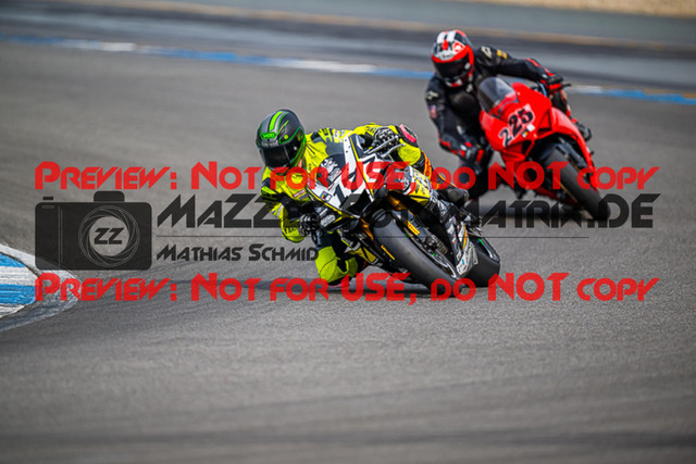 MaZZes_FotoMatrix_230410_5102 | WEISS