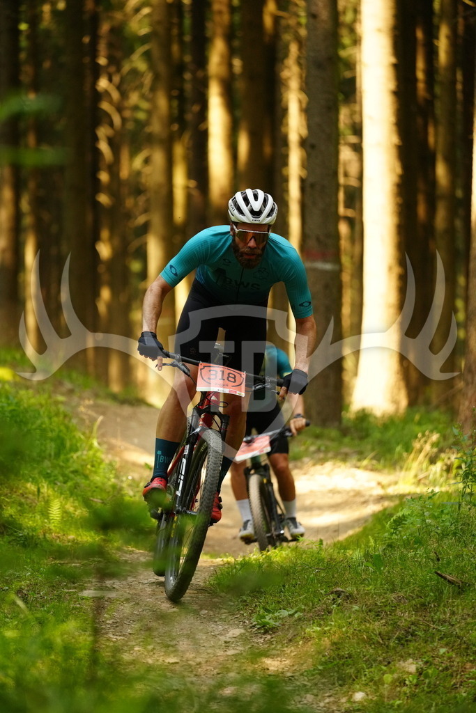 FC102766 | Fotogalerie der Treibjagd im Dunkelwald - Dein MTB Etappenrennen im Erzgebirge - Realisiert mit Pictrs.com