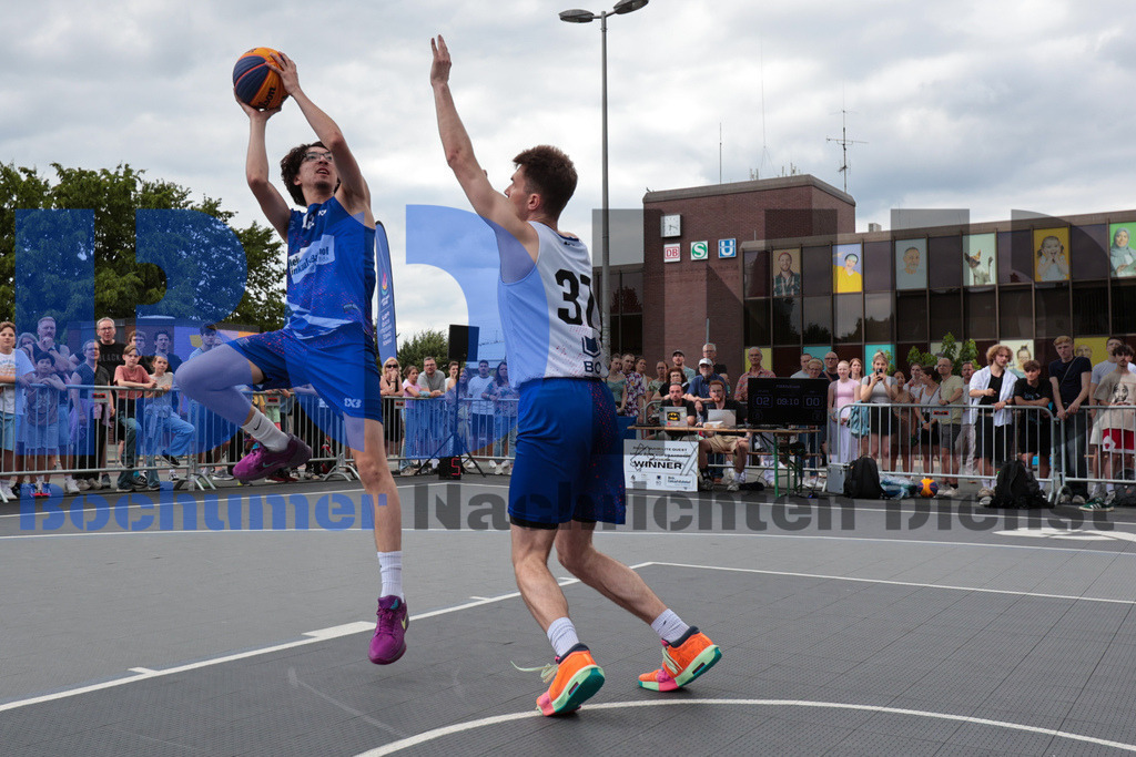 SES_BOCEXT20250626-7 | bond - Realisiert mit Pictrs.com