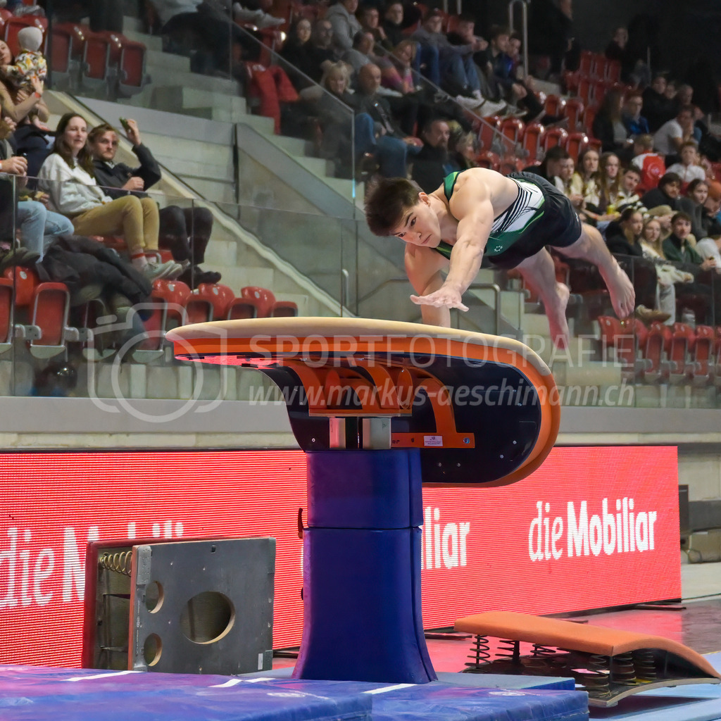 Schweizer Meisterschaften Kunstturnen Mannschaften Männer (A) - 22. November 2025 | Schweizer Meisterschaften Kunstturnen Mannschaften Männer (A)AXA Arena, WinterthurBild: Sportfotografie Markus Aeschimann | www.markus-aeschimann.ch - Realisiert mit Pictrs.com