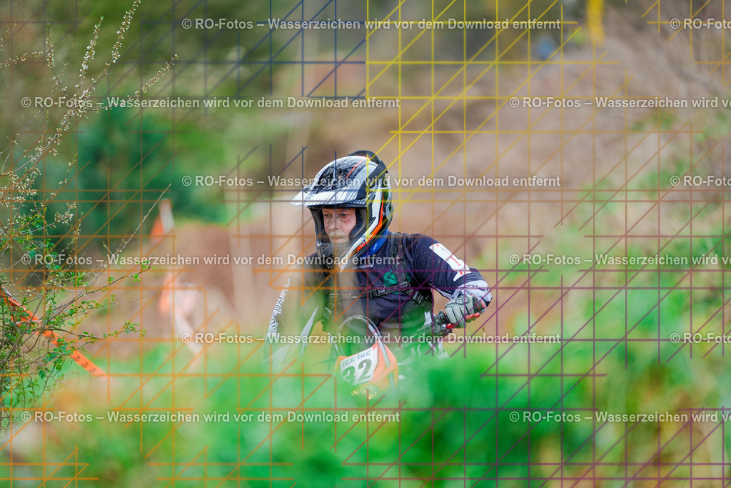4 Lauf Mernes-756 | Sportfotografie von RO-Fotos: Motorsport, Motocross, Enduro, Laufveranstaltungen und Triathlon. Professionelle Fotos von Sportlern und Events. - Realisiert mit Pictrs.com
