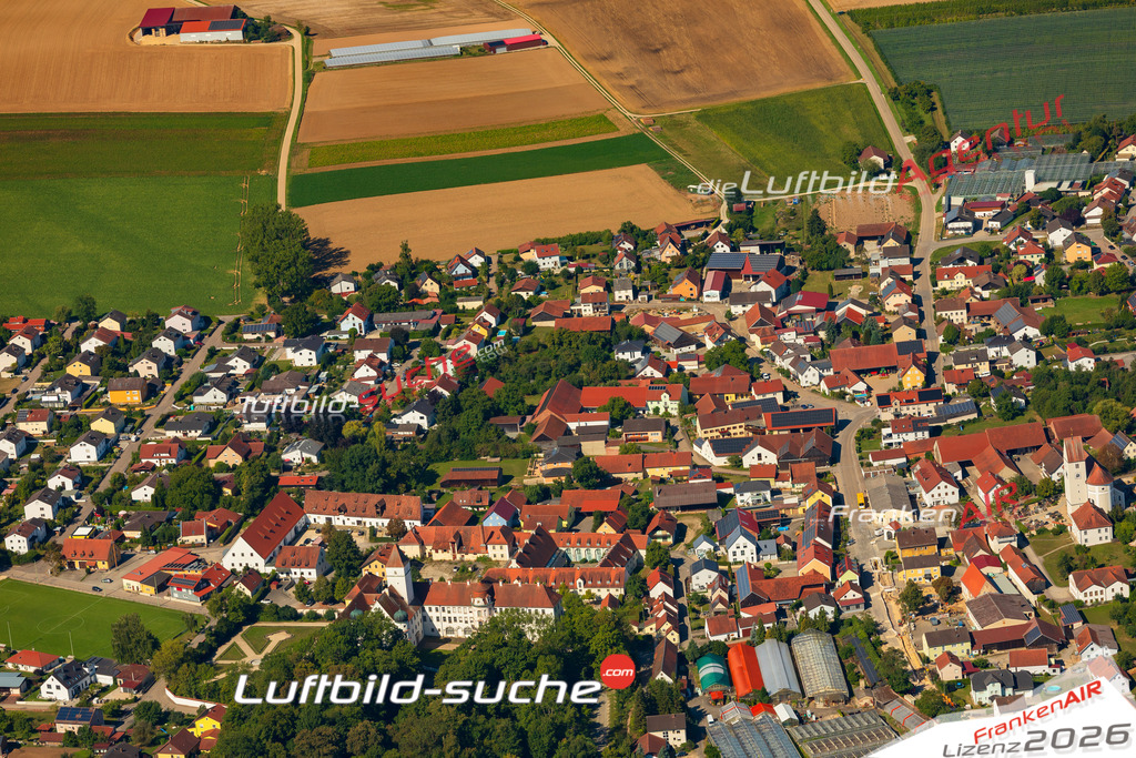 Luftaufnahme von  Alteglofsheim - Die Luftaufnahme wurde 2025 vom UL-Flugzeug heraus erstellt ( keine Drohne ) - Hochauflösende Luftaufnahme - für professionelle Ausdrucke geeignet. Die Geschenkidee !Mit Lizenz und Bildrechte bestellbar
