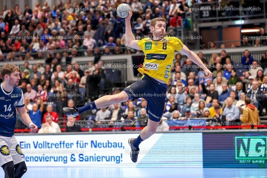 BHC16112501025 | 16.11.2025, Handball, HBL, Bergischer HC - Rhein-Neckar Löwen, Mitsubishi Electric HALLE Düsseldorf: Tim Nothdurft (Rhein-Neckar Löwen #08) wirft auf das Tor 