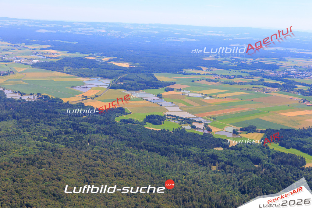 Die Luftaufnahme der Stadt Mitterteich wurde vom UL-Flugzeug heraus erstellt ( keine Drohne )- hohe Auflösung für beste Qualität