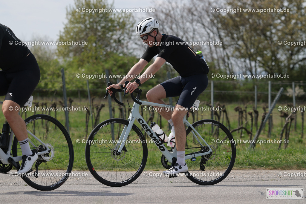 368A4378 | Neusiedlersee Radmarathon 2026@sportshot_your_pictrs #yourpictures#roadtowm2029 #nrm #neusiedlerseeradmarathon #neusiedlersee #neusiedlerseetourismus #burgenland #mörbisch #nrm26 #burgenlandtourismus #voglundco #poweredbyburgenlandtourismus #radsport #rad #marathon #ucigranfondo #visitburgenland #ucigranfondoworldseries
