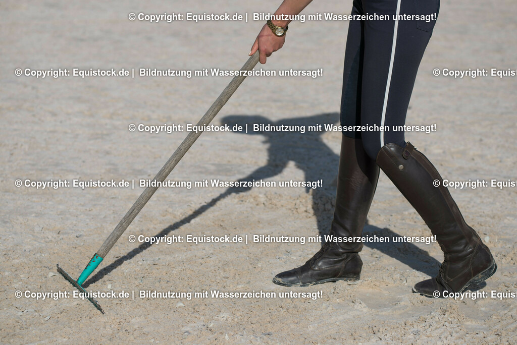 20160421_Reitplatzpflege_0027 | equistock