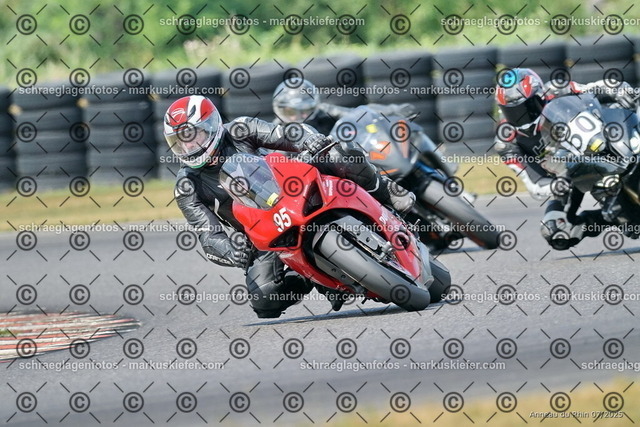 25bt04-1880 | markuskiefer.com - Realisiert mit Pictrs.com