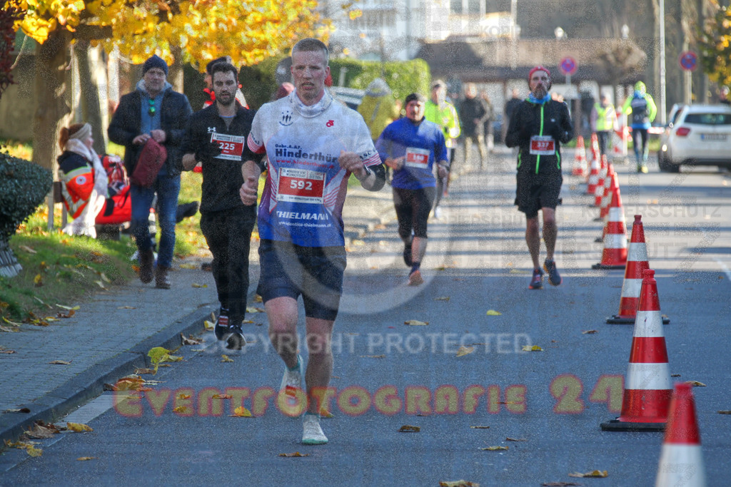 241201_1223_EV4_2301 | Sportfotografie im Rhein-Sieg Kreis, Köln, Bonn, NRW, Rheinland Pfalz, Hessen, etc. Unser Tätigkeitsfeld umfasst den Laufsport vom Volkslauf über den Marathon, Duathlon, Triathon bis zum Ultralauf wie Kölnpfad Ultra oder Schindertrail.
