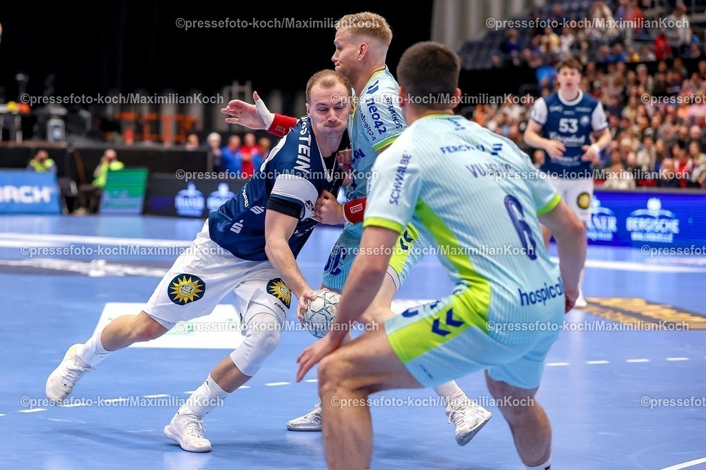 BHC02042601010 | 02.04.2026, Handball, HBL, Bergischer HC - VfL Gummersbach, Mitsubishi Electric HALLE Düsseldorf: Fynn Hangstein (BHC #10) im Zweikampf gegen  Ellioi Snaer Vioarsson (VfL Gummersbach #04) 
