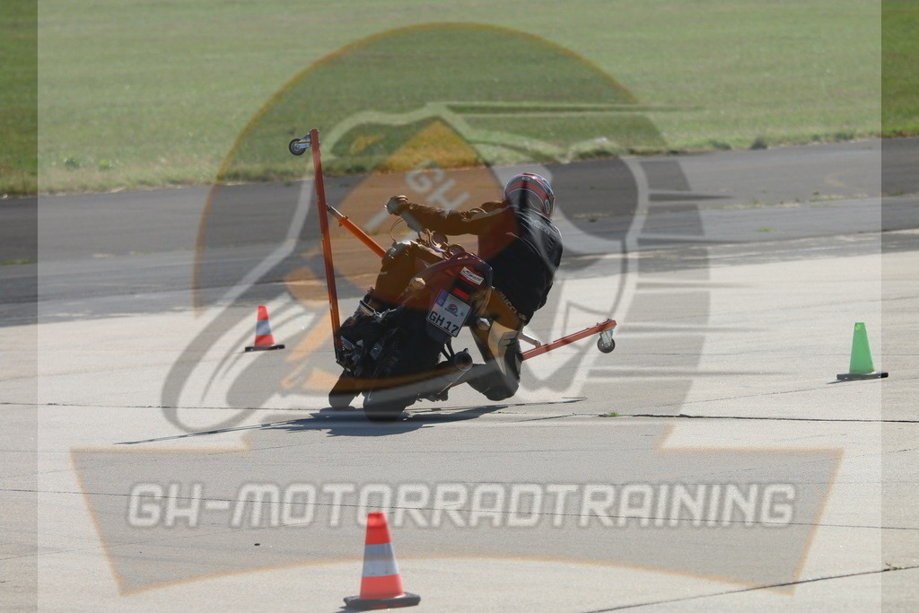 IMG_3732 | gh-motorradtraining-foto.de - Realisiert mit Pictrs.com
