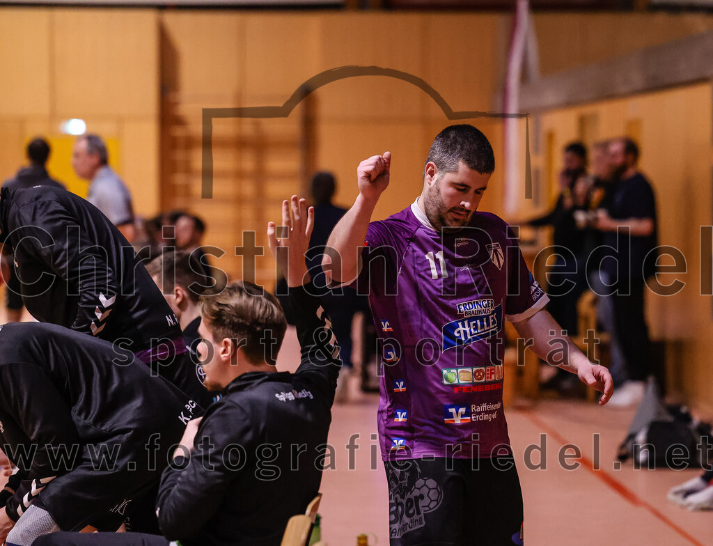 2025-02-15_018_SpVgg_Altenerding_gegen_SVW_Burghausen | Erding, Deutschland, 15.02.2025:Handball, Bezirksoberliga Männer 2024 / 2025, 16. Spieltag, SpVgg Altenerding gegen SVW Burghausen, Endergebnis: 32:31Christian Loris (SpVgg Altenerding, #11)Foto: Christian Riedel / fotografie-riedel.net