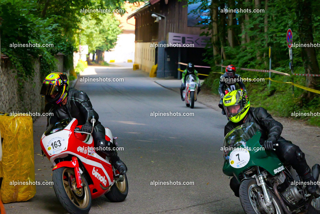 P1015578 | Erleben Sie atemberaubende, hochqualitative Fotos Ihrer Fahrt entlang der malerischen Alpenstraßen. Besuchen Sie alpineshots.com, um professionelle Aufnahmen Ihrer unvergesslichen Reise zu finden und zu kaufen - Realisiert mit Pictrs.com