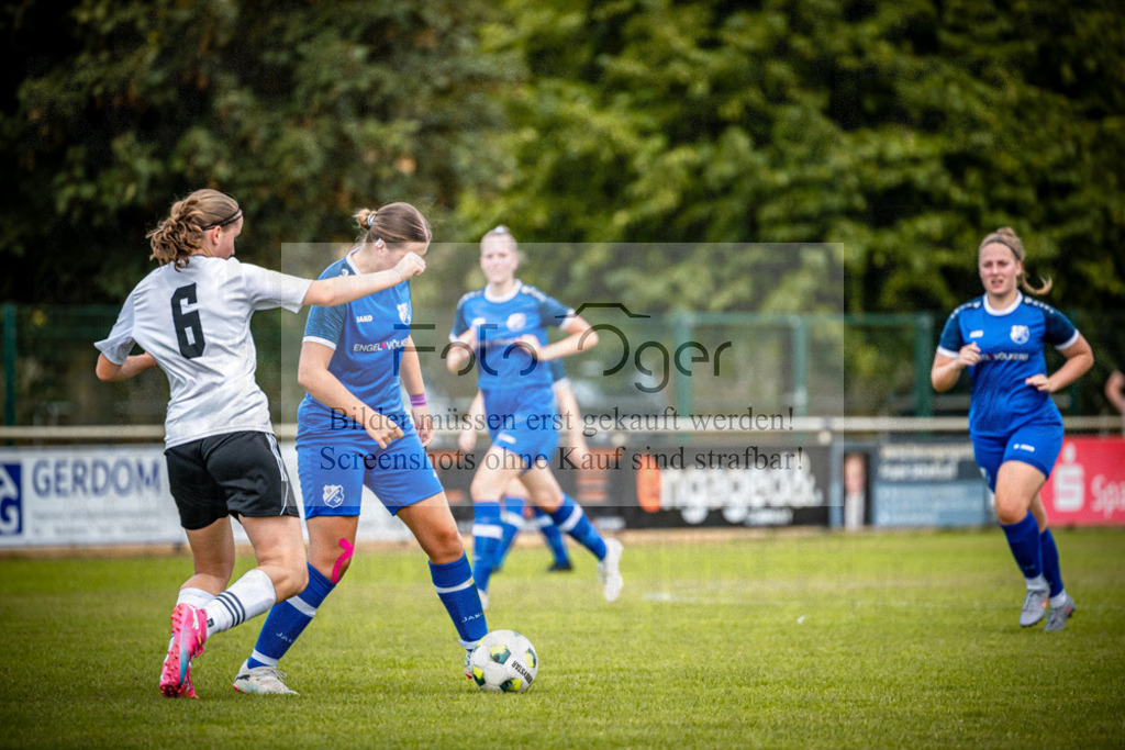 SG Bohmte/Ostercappeln/Schwagstorf - SV Harderberg - Frauen Bezirkpokal | Frauen Bezirkpokal · 1. Damen - 1. Damen · Sportplatz - Realisiert mit Pictrs.com