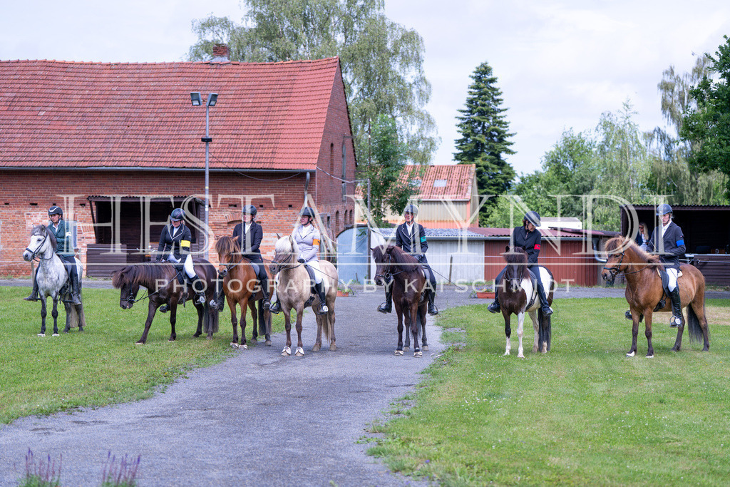 KAI07821 | Ihr sucht einen Fotografen für eure nächste OSI? Ich begleite auch euer Turnier für Islandpferde fotografisch.  - Realisiert mit Pictrs.com