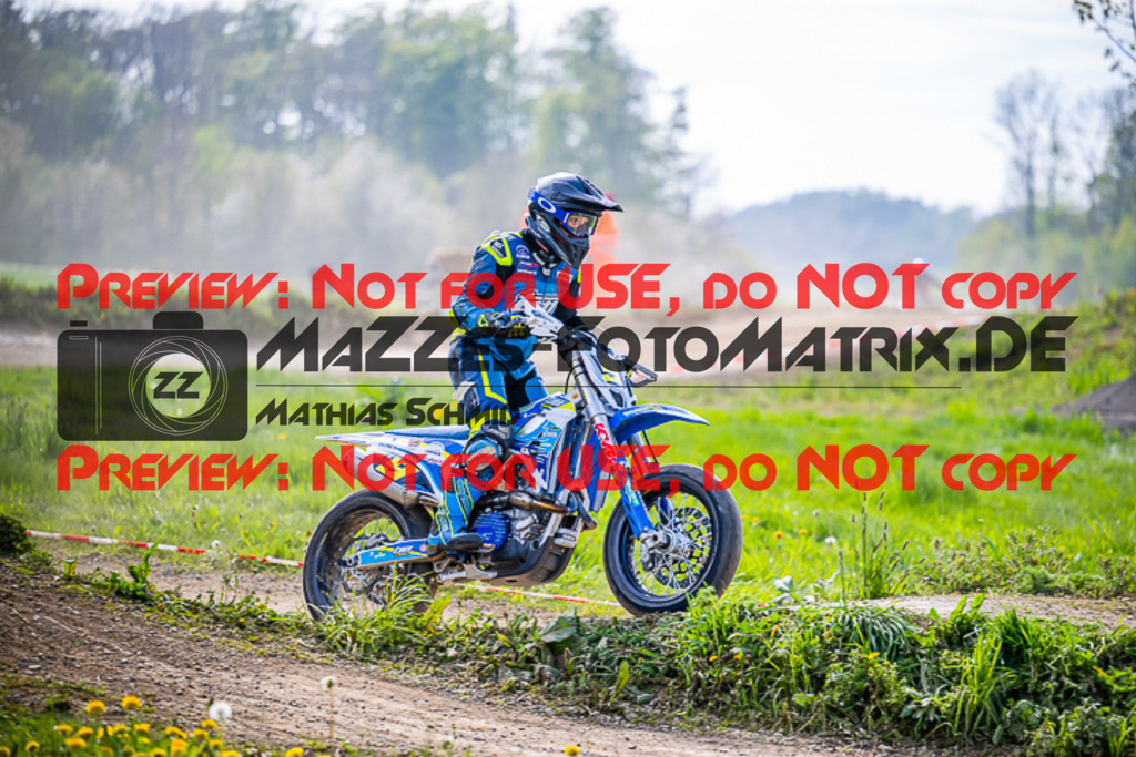 MaZZes_FotoMatrix_230507_0207 | S2