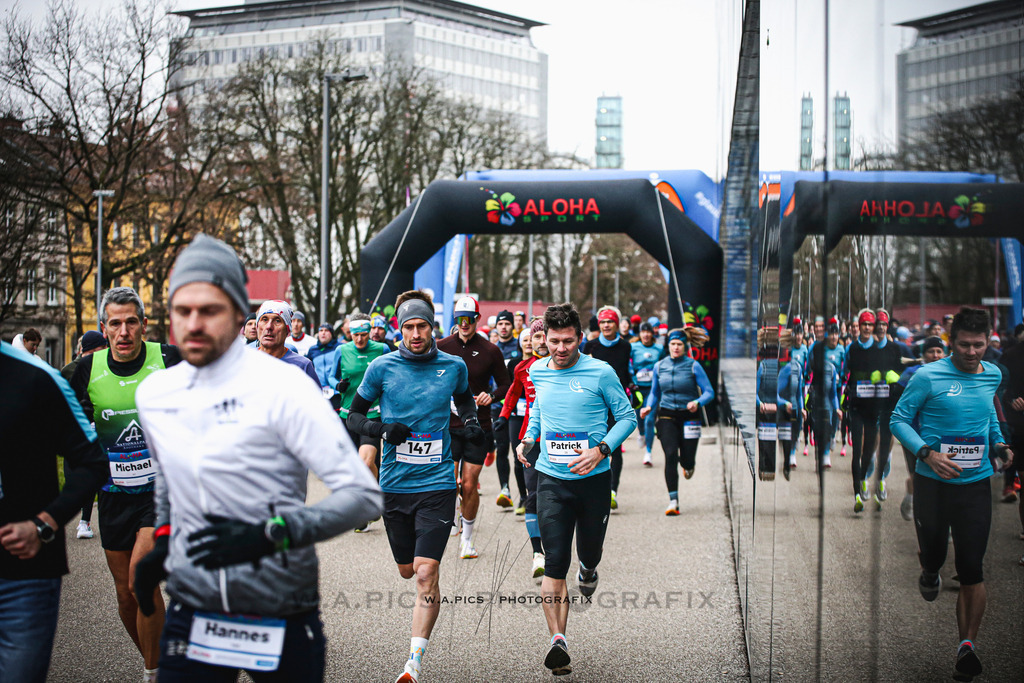 ..... | Linz, AUSTRIA,14. Dezember 25, ALOHA WINTERLAUF DEZEMBER 25 , Image shows: Photo: WAPICS / Andreas Willdoner
