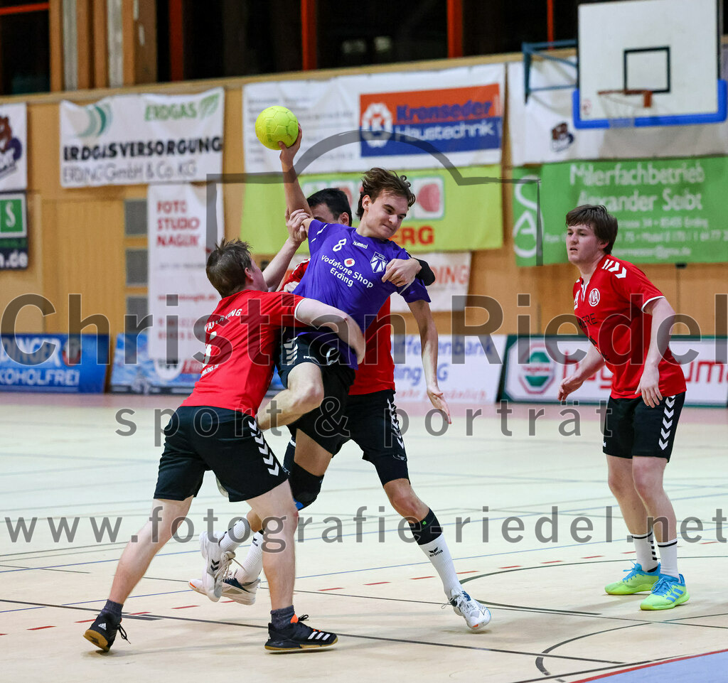 2022-11-12_025_SpVgg_Altenerding_III_gegen_TV_Altoetting_II | Erding, Deutschland, 12.11.2022:
Handball, Bezirksklasse Männer 2022 / 2023, 4. Spieltag, SpVgg Altenerding III gegen TV Altötting II, Endergebnis: 32:25

Christian Ecker (TV Altötting, #6), Tim Saalborn (SpVgg Altenerding, #8), Johannes Resch (TV Altötting, #34), Johannes Petershofer (TV Altötting, #44)

Foto: Christian Riedel / fotografie-riedel.net