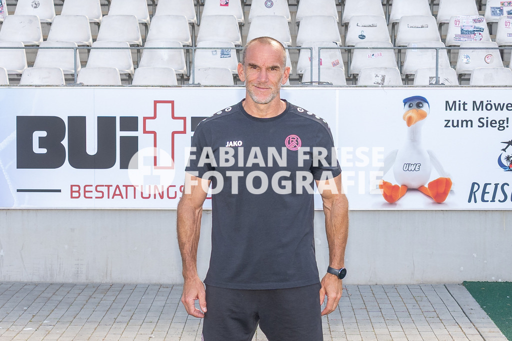 Rot-Weiss Essen; 3. Liga, Portraettermin 2026/2027, Foto: Eibner-Pressefoto/Fabian Friese | Joerg Mikoleit,Rot-Weiss Essen; 3. Liga, Portraettermin 2026/2027, Foto: Eibner-Pressefoto/Fabian Friese - Realisiert mit Pictrs.com