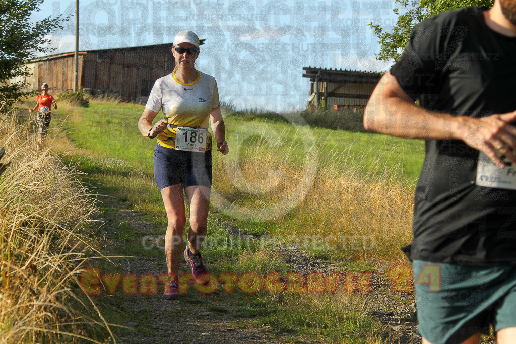 250801_1917_EV4_8464 | Sportfotografie im Rhein-Sieg Kreis, Köln, Bonn, NRW, Rheinland Pfalz, Hessen, etc. Unser Tätigkeitsfeld umfasst den Laufsport vom Volkslauf über den Marathon, Duathlon, Triathon bis zum Ultralauf wie Kölnpfad Ultra oder Schindertrail.