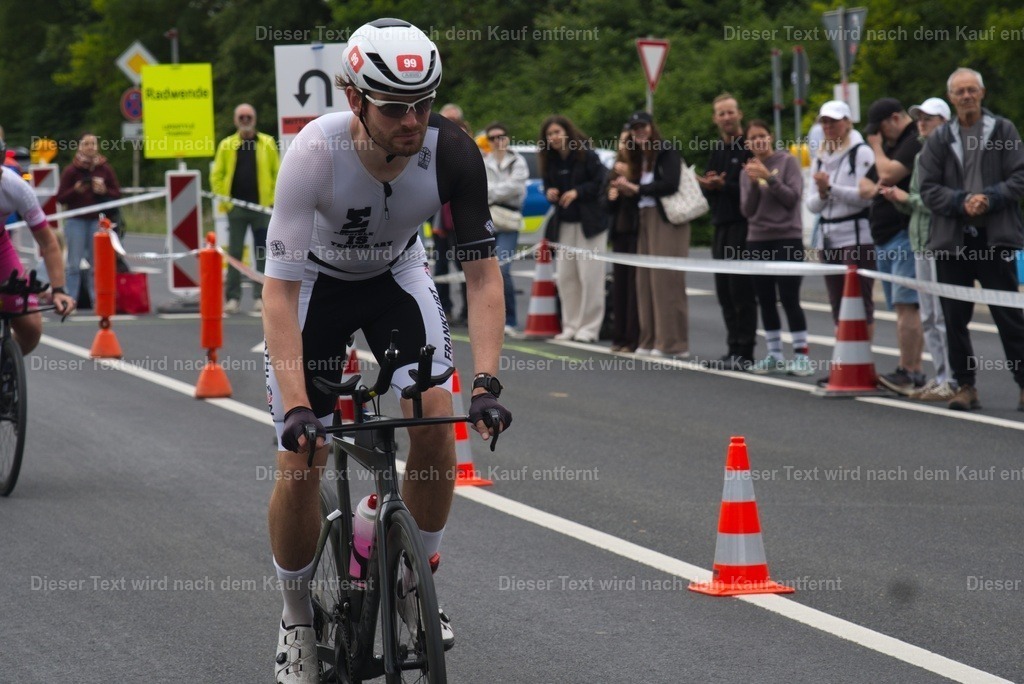 triathlon_wuerzburg_r_2026_06_14-43 | Shop für Fotos von Sportevents z.B. Obstacle Course Racing, OCR, Triathlon, Trail Run und MTB - Realisiert mit Pictrs.com