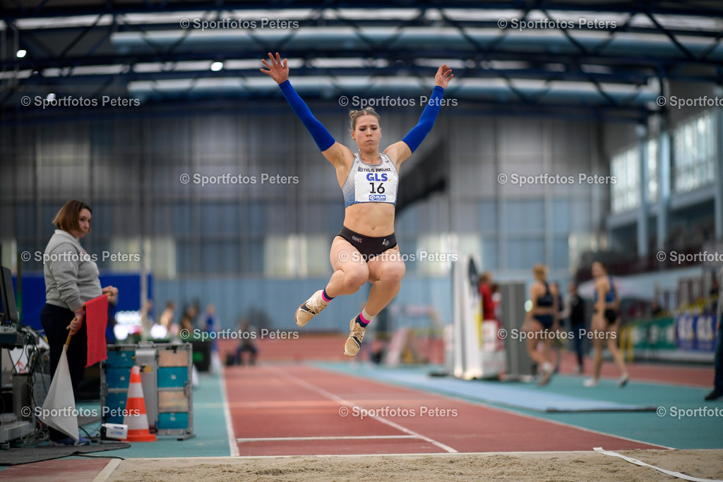 _KP13016_1 | 09.02.2025, xkaix, Leichtathletik 20. Deutsche Meisterschaften, Mehrkampf Halle v.l. Sabrina Reusch (LG TELIS FINANZ Regensburg) - Realisiert mit Pictrs.com